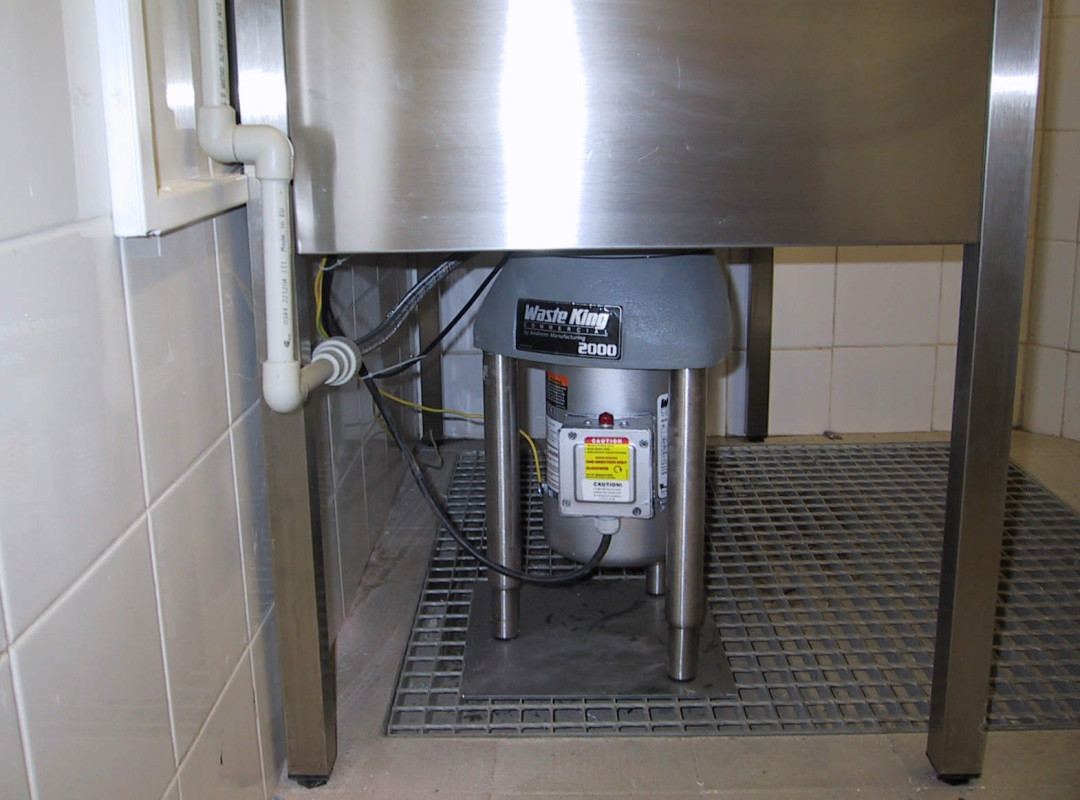 Waste King Commercial 2000 – Obrázok 40