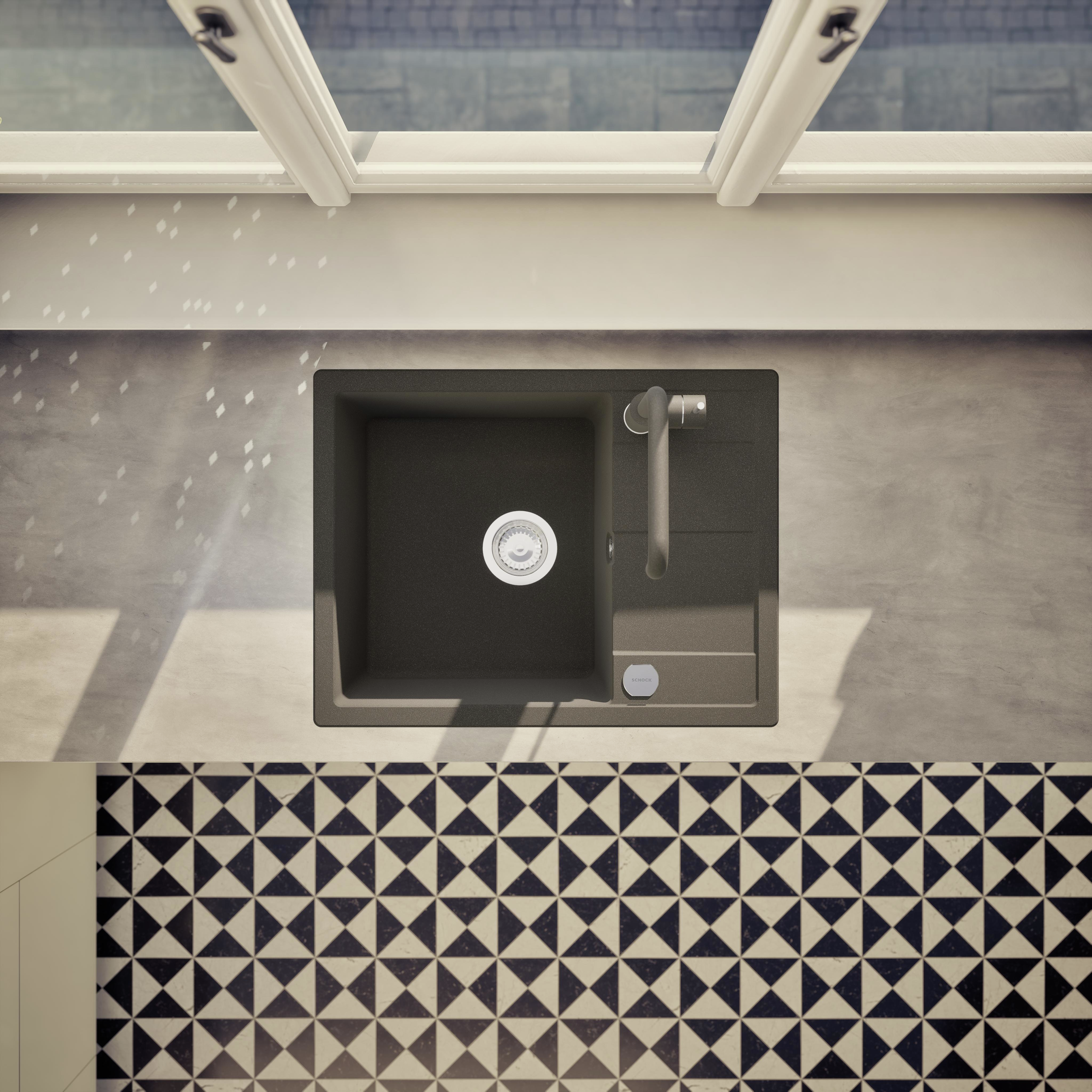 Schock Manhattan D-100 A – Obrázok 3