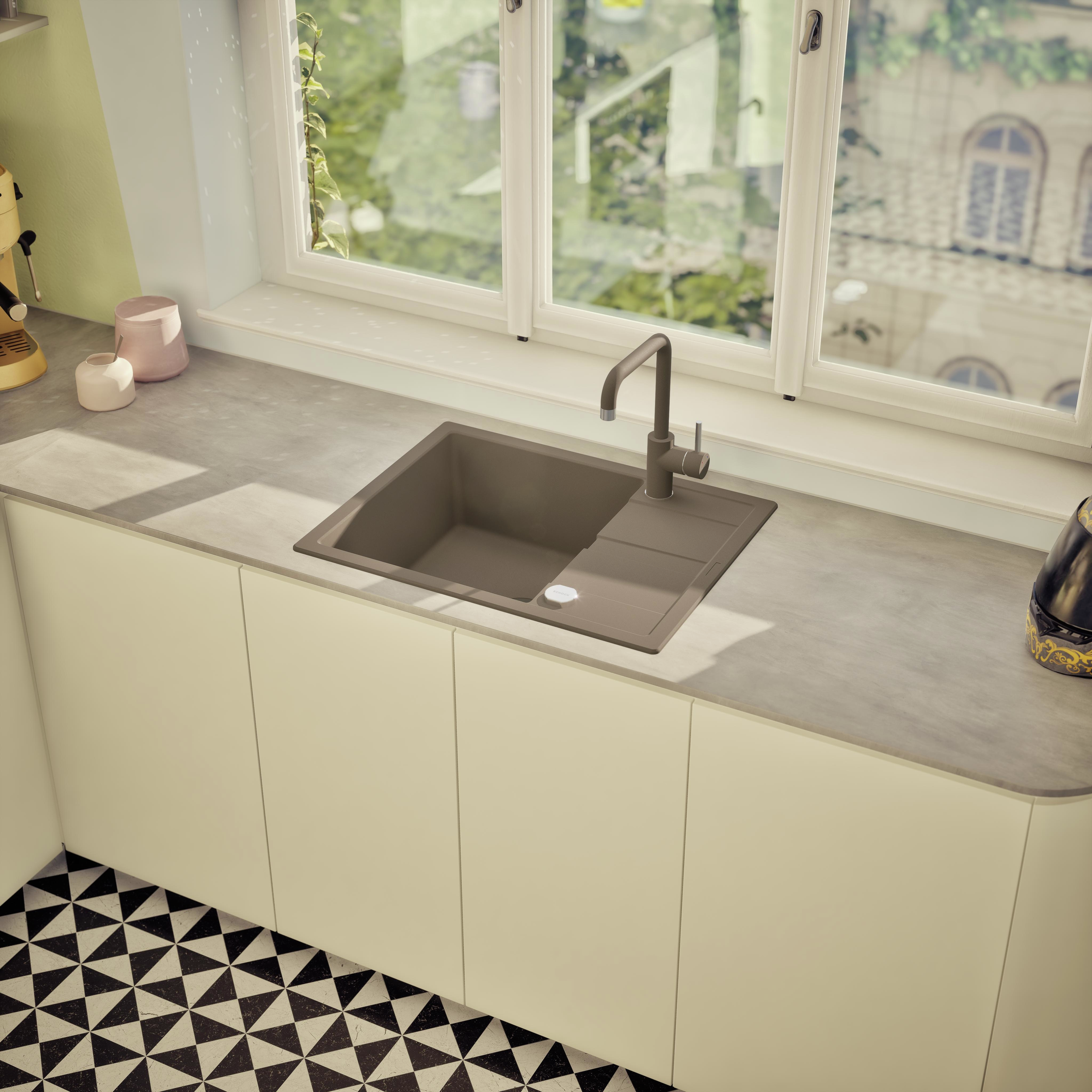 Schock Manhattan D-100 A – Obrázok 14