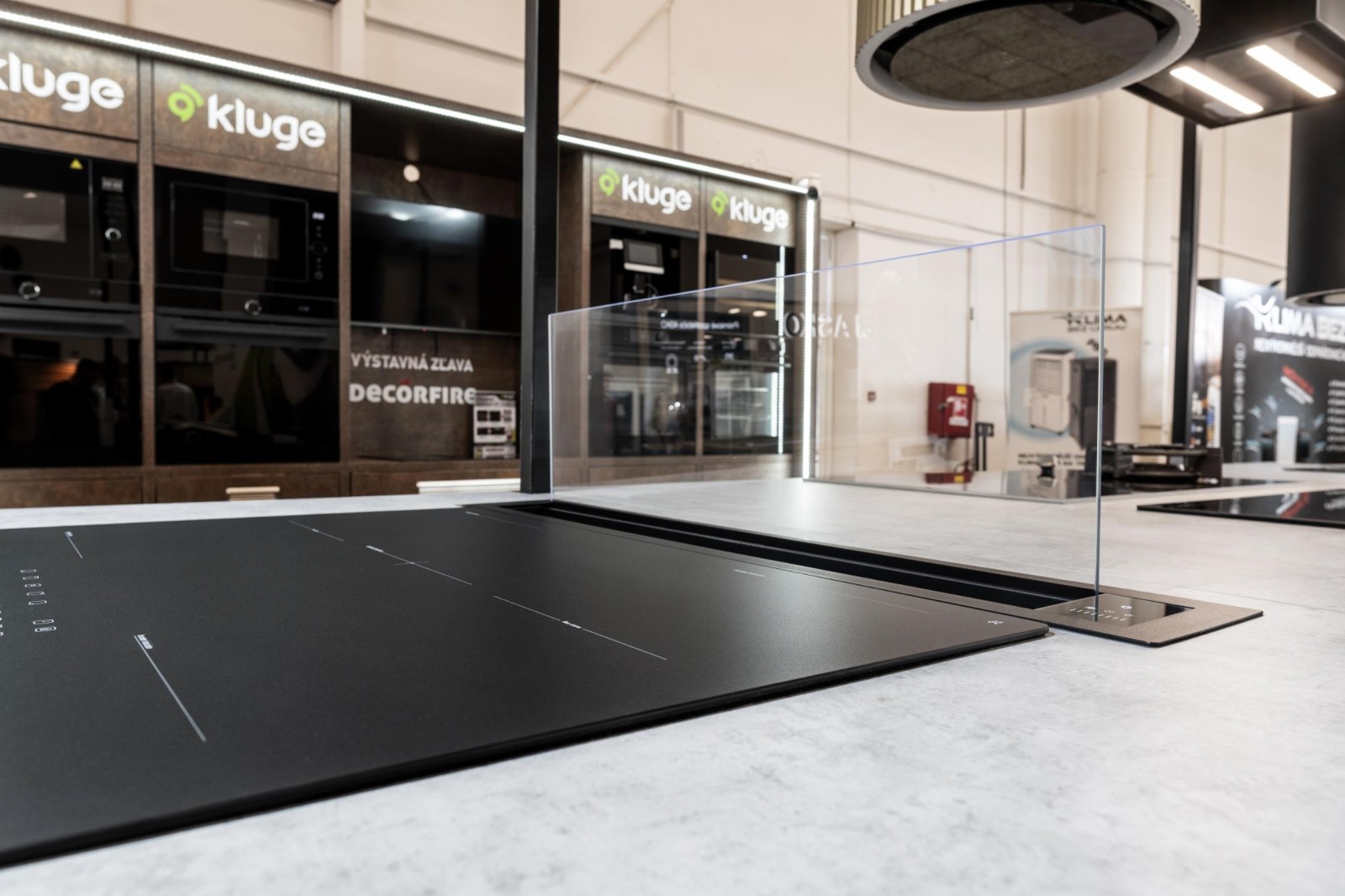 Odsávač s výsuvným panelom KLD9500BLG – Obrázok 5