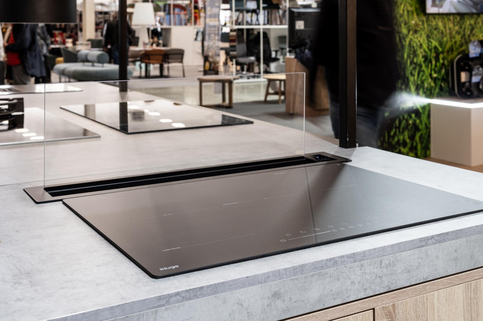 Odsávač s výsuvným panelom KLD9500BLG – Obrázok 2