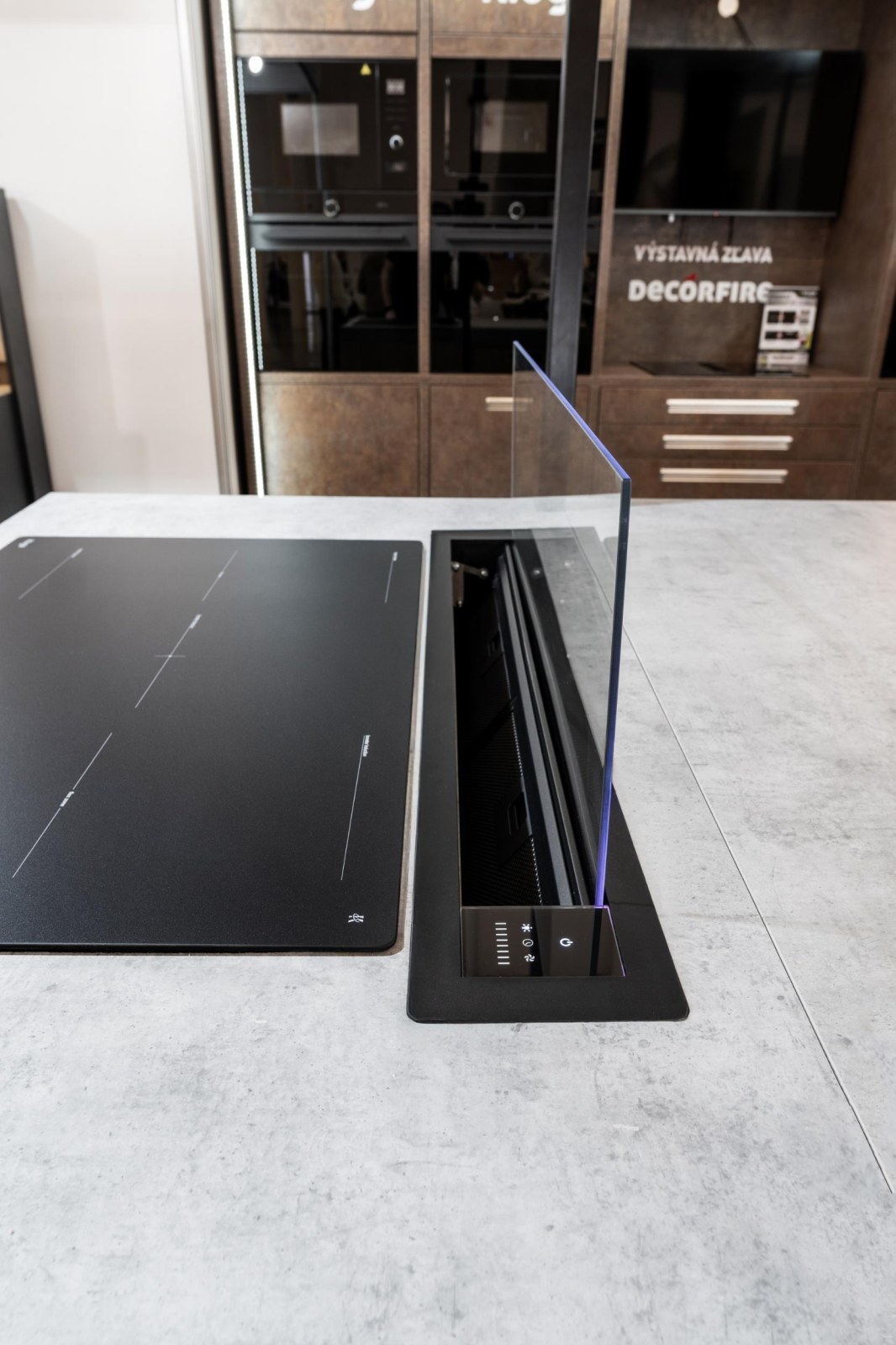 Odsávač s výsuvným panelom KLD9500BLG – Obrázok 6